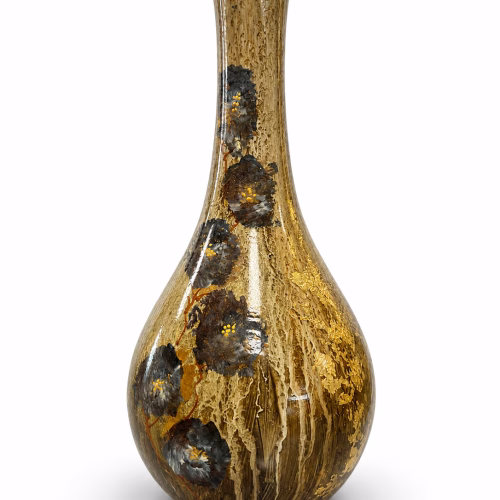 NR. 41. Vase med bladguld
